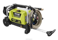 1900 psi 電気高圧洗浄機 RYOBI XJJH378 屋外